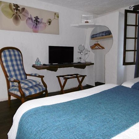 Le Relais Des Vieilles Postes Hotel Les Avenières Eksteriør billede
