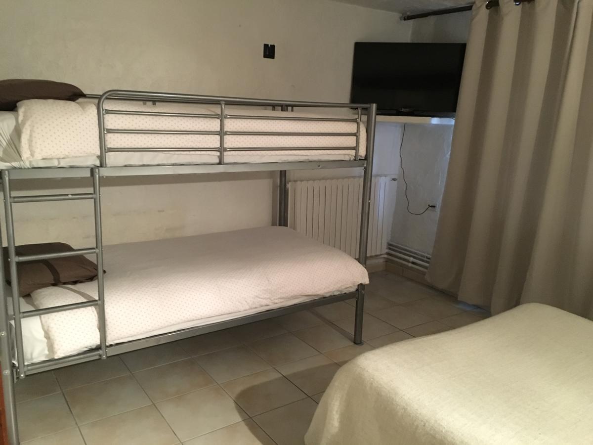 Le Relais Des Vieilles Postes Hotel Les Avenières Eksteriør billede