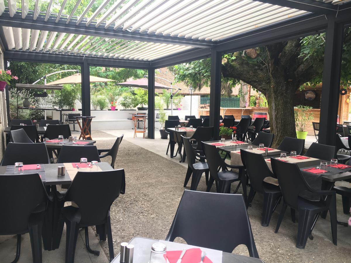 Le Relais Des Vieilles Postes Hotel Les Avenières Eksteriør billede